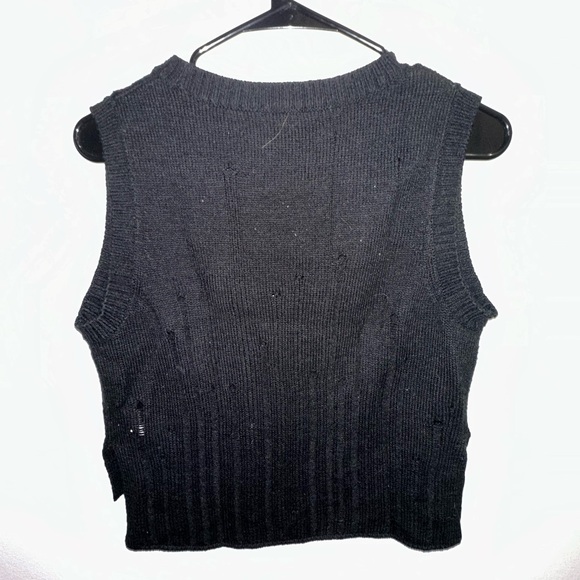 Distressed Black Sweater Vest - Wild Fable - Picture 2 of 3